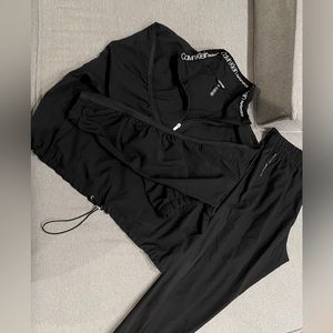 Calvin Klein 2 Pc Set, Ruched sleeve top with Pants